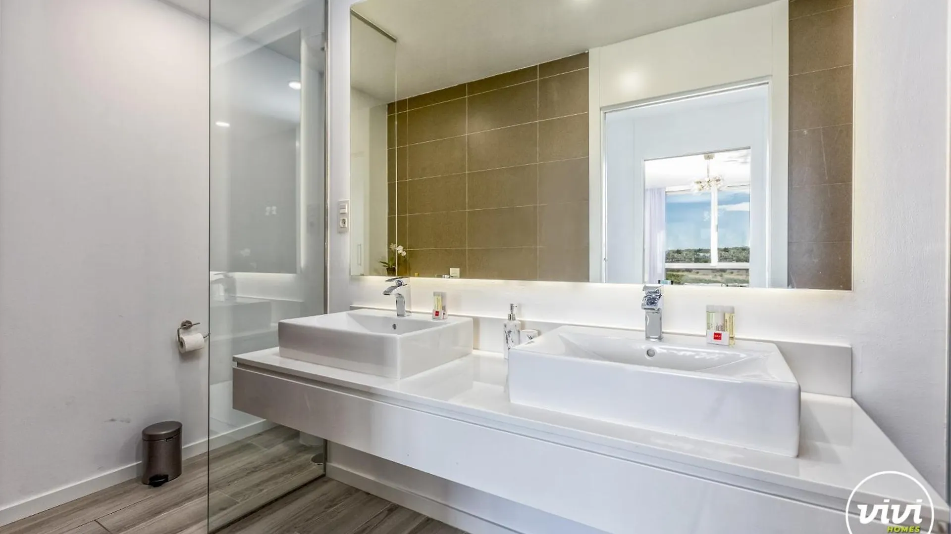 Vivi Homes - Lima Pool, Sunny Terrace & Beach Estepona Hiszpania