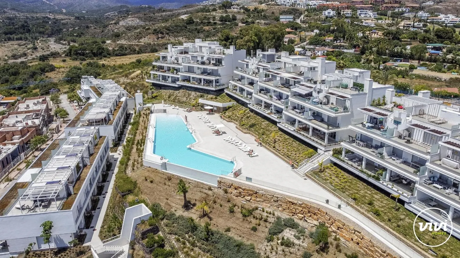 Dom wakacyjny Vivi Homes - Lima Pool, Sunny Terrace & Beach Estepona